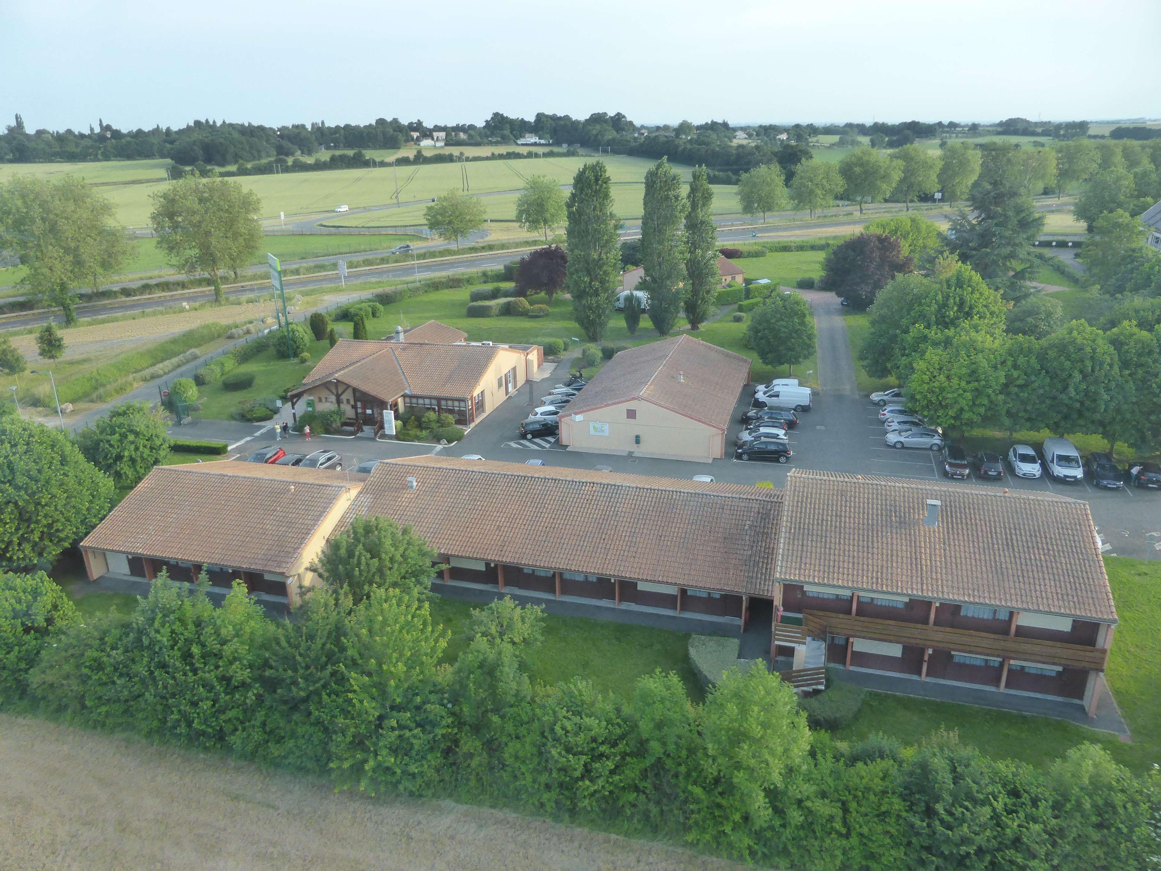 Kyriad Niort - La Creche Exterior photo